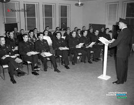 004 - Groupe de policiers