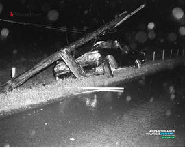 001 - Voiture accidenté