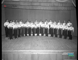 006 - Groupe d'hommes