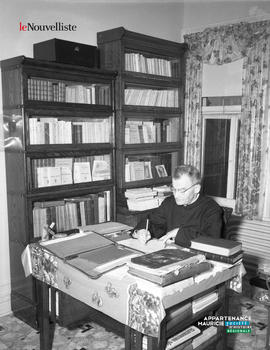 002 - Prêtre bureau