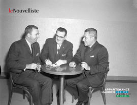 003 - Table ronde