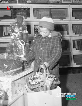 003 - Petite fille chocolat