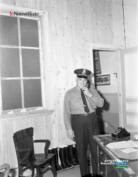 001 - Policier