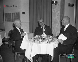 001 - Trois hommes