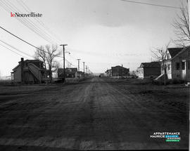 001 - Banlieue maisons et rue