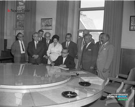 001 - Groupe d'hommes
