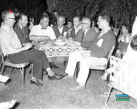 001 - Groupe de personnes