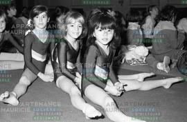 Enfants assis