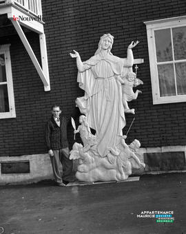 002 - Sculpture