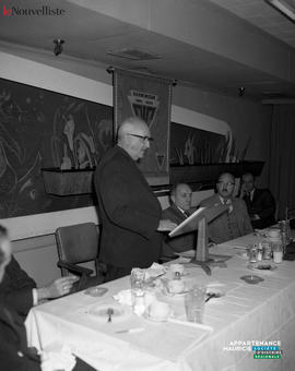 001 - Conférence
