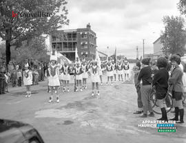 001 - Majorettes