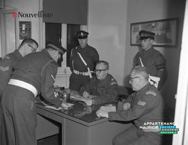 001 - Militaires