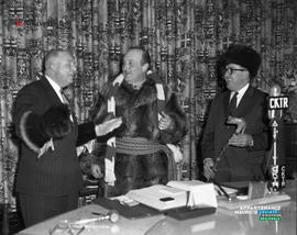 002 - Groupe d'hommes