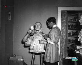 002 - Sculpture Jésus Léo Arbour