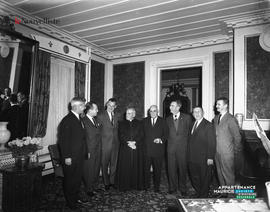 001 - Groupe d'hommes