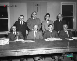 001 - Groupe d'hommes