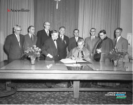 010 - Groupe de personnes