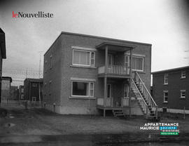 001 - Duplex