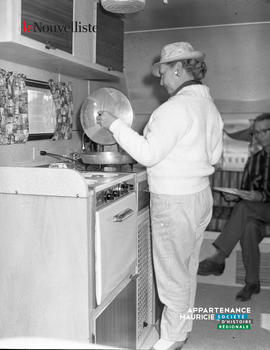 005 - Cuisinière