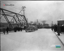 016 - Pont Duplessis premières voitures