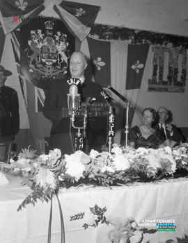 002 - Banquet