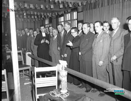 018 - Groupe d'hommes