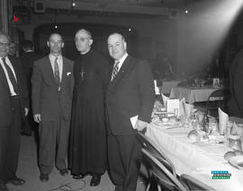 001 - Trois hommes