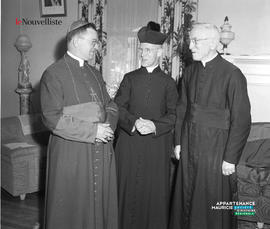 001 - Groupe d'hommes