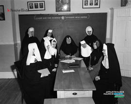 001 - Sœurs religieuses