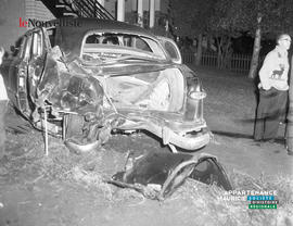 002 - Voiture accidentée